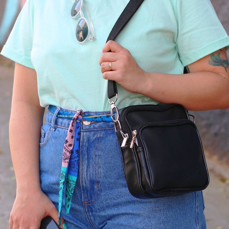 Bolsa Transversal Shoulder Bag Lisa Preta