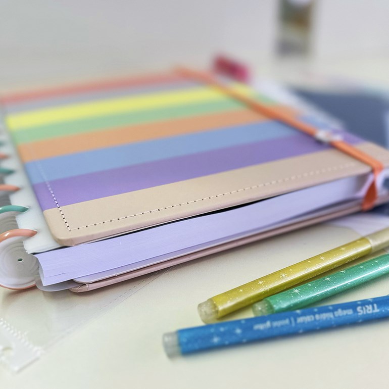 Caderno Inteligente Arco-Íris Pastel G+