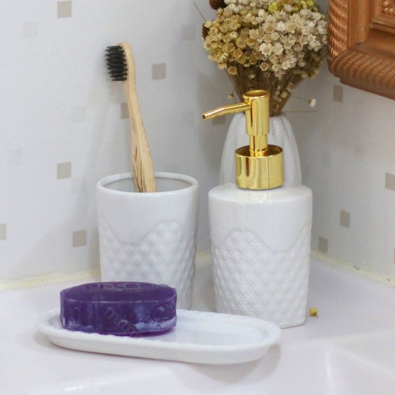 Conjunto de 3 Peças para Banheiro em Cerâmica Summit Branco e Dourado
