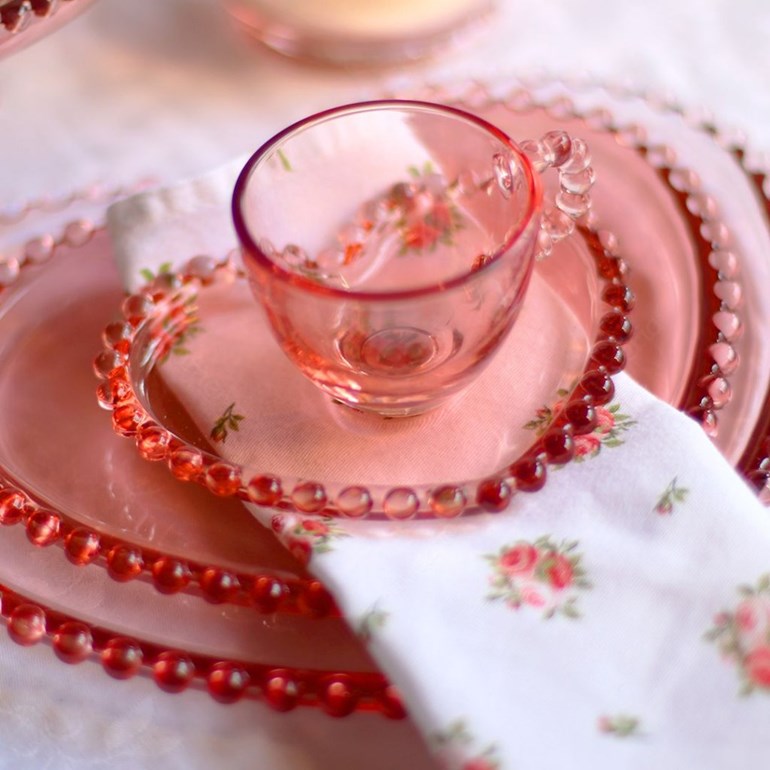 Conjunto de 4 Xícaras de Chá de Cristal com Pires Coração Pearl Rosa