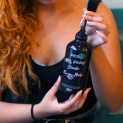 Garrafa de Alumínio com Mosquetão Friends 500 ml