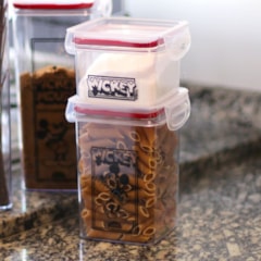 Kit 2 Porta Mantimentos Hermético Quadrado Trava Mais Mickey Mouse 380 ml e 830 ml