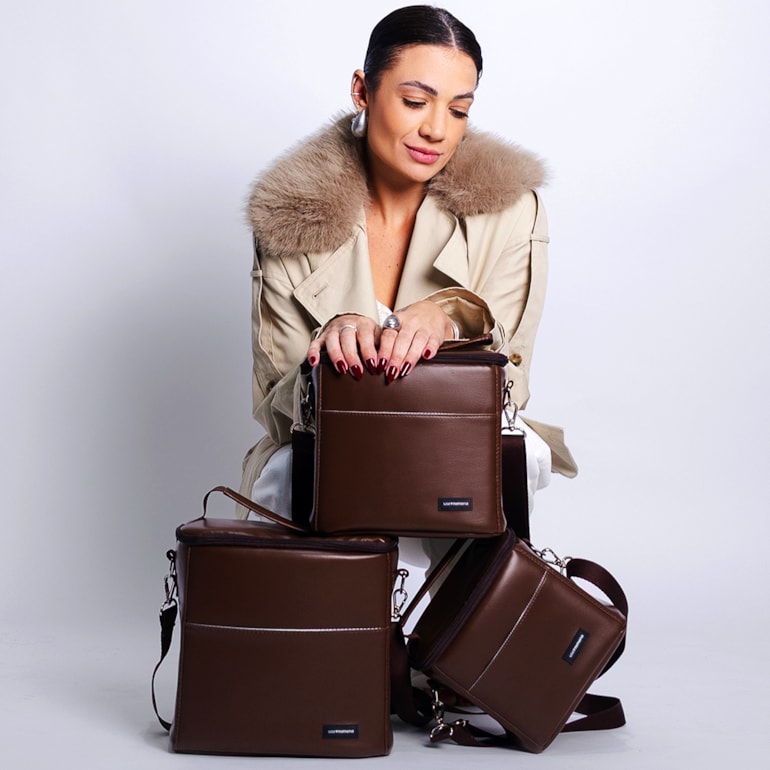 Kit Bolsa Tote Pro com Alça + Mochila Essential + Térmica Move Grande Marrom Cacau