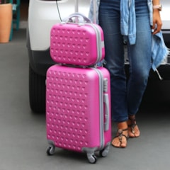 Kit Mala de Viagem com Rodinhas e Frasqueira Love Pink