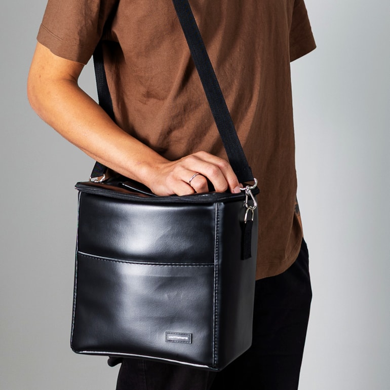 Kit Mochila Essential + Térmica Move Grande Preta