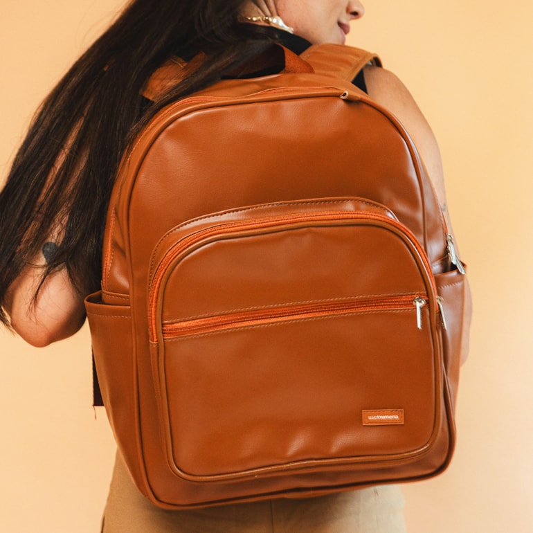 Kit Mochila Essential + Térmica Move Mini Caramelo