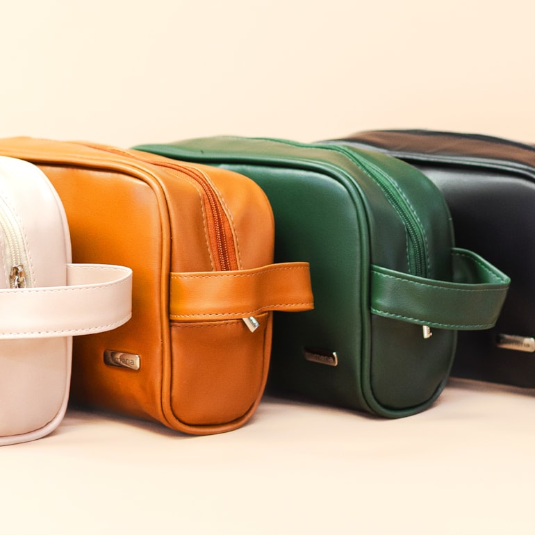 Kit Necessaire Essential Marrom Cacau