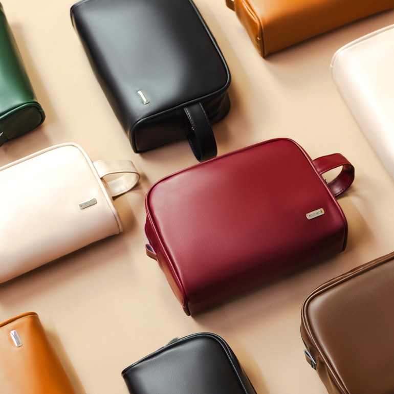 Necessaire Essential Grande Preta