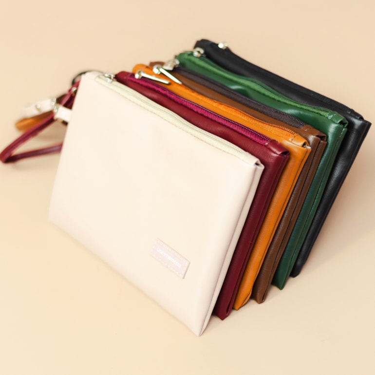 Necessaire Flat Caramelo