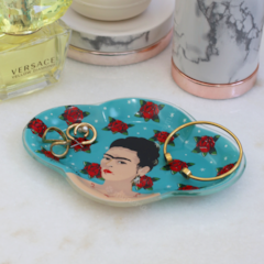 Prato Nuvem Frida Kahlo Azul Pequeno